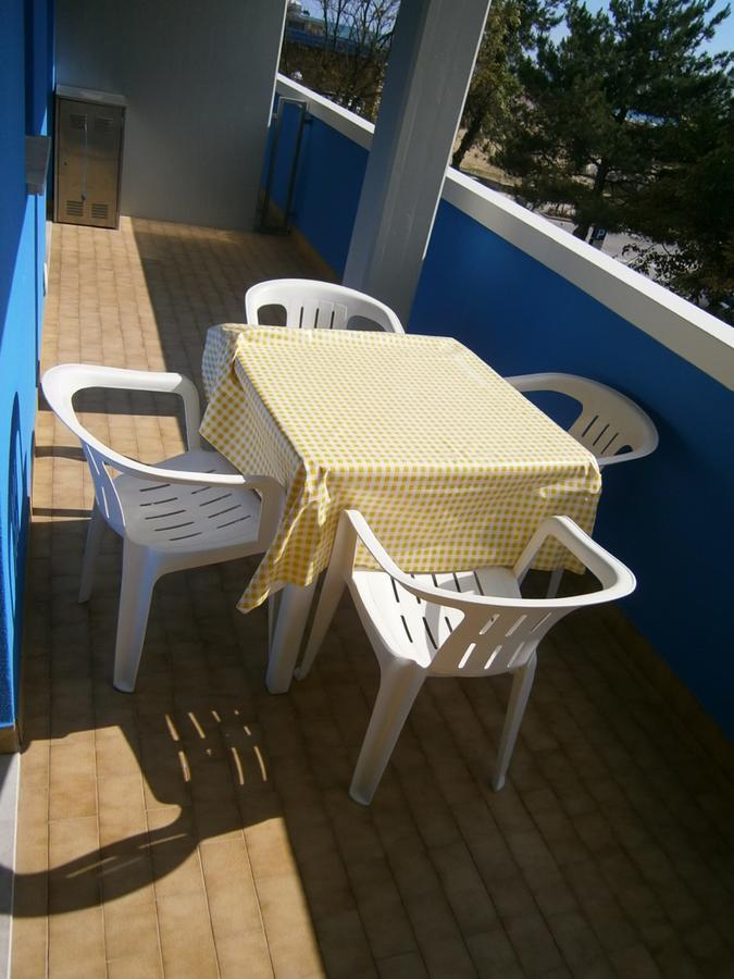 Condominio Columbus Bibione Exterior foto